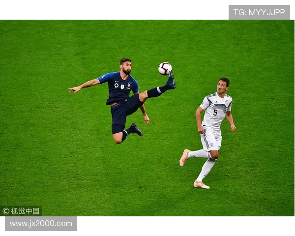 克罗斯：从足球天才到战术大师的蜕变之路与未来展望