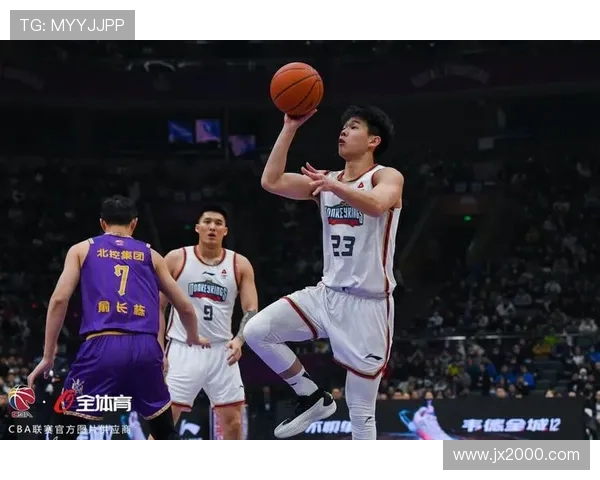 南京同曦迎战北控全力争胜展现球队实力与决心