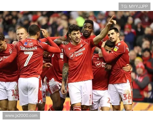 巴黎圣日耳曼与曼彻斯特联的巅峰对决谁能笑到最后