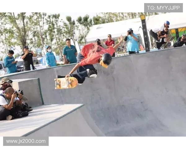 重庆滑板队在极限运动世界杯积分榜中以93分稳居第一名