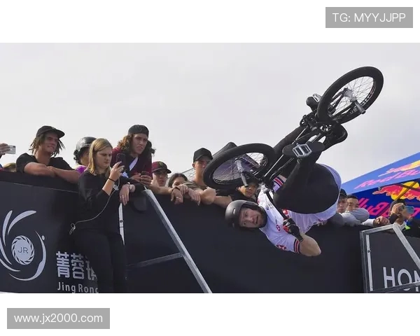 西安极限运动队与广州极限运动队赛后状态全面分析与复盘探讨