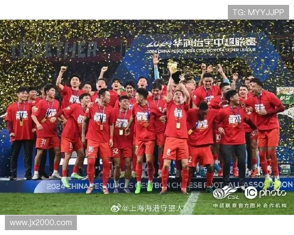 上海足球队战术解析与表现评估大满贯点评